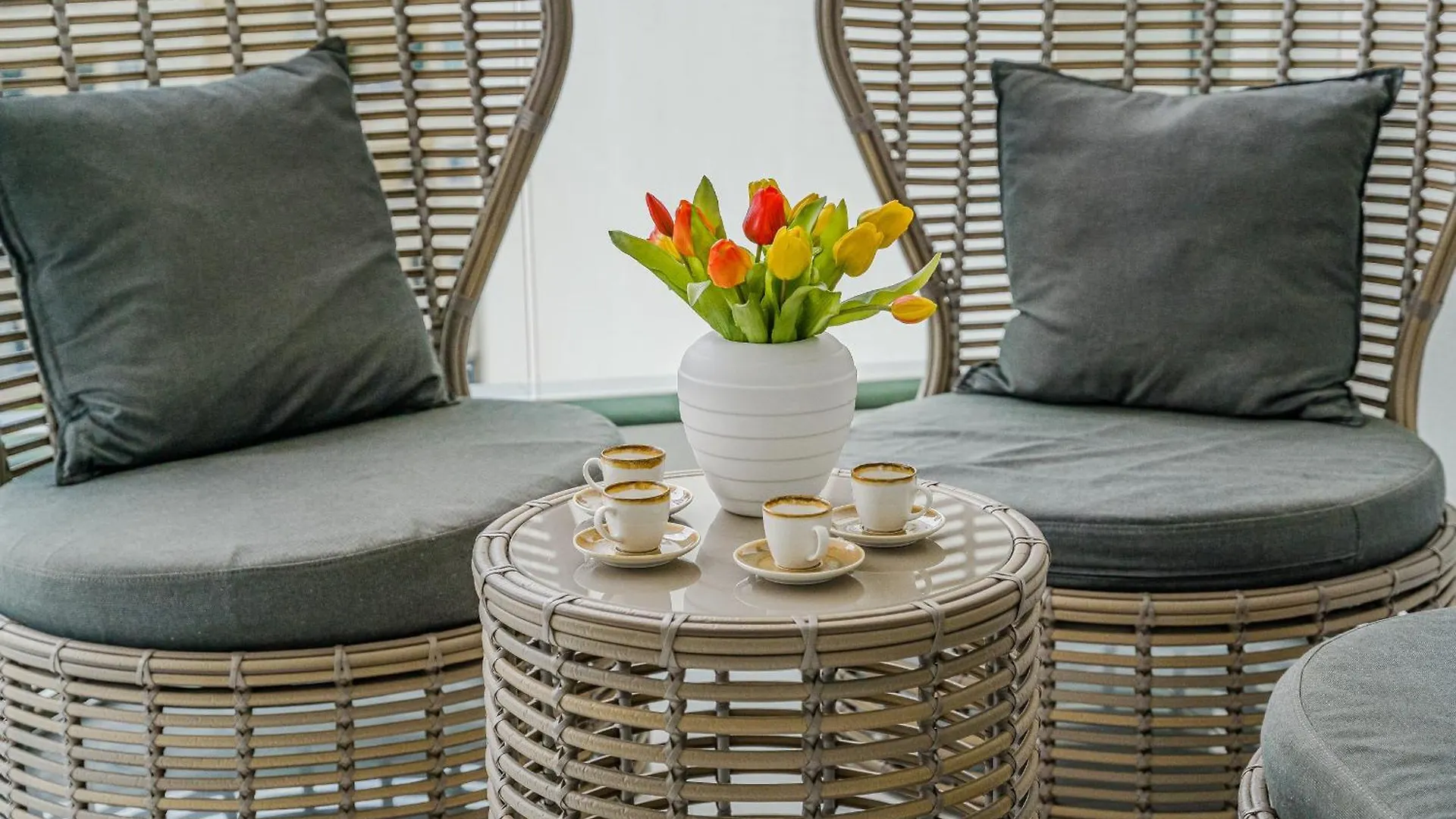 Апартаменты Poolside Escape Адехе Испания